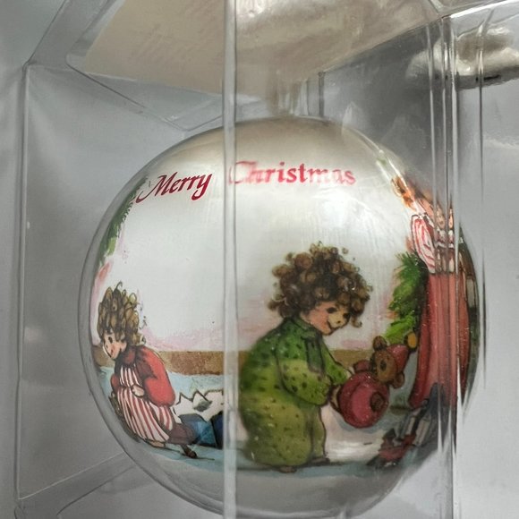 Exclusive Vintage Christmas Ornament Set - 1982 Hummelwerk Ball & 1978 Goebel Sa - Picture 9 of 16